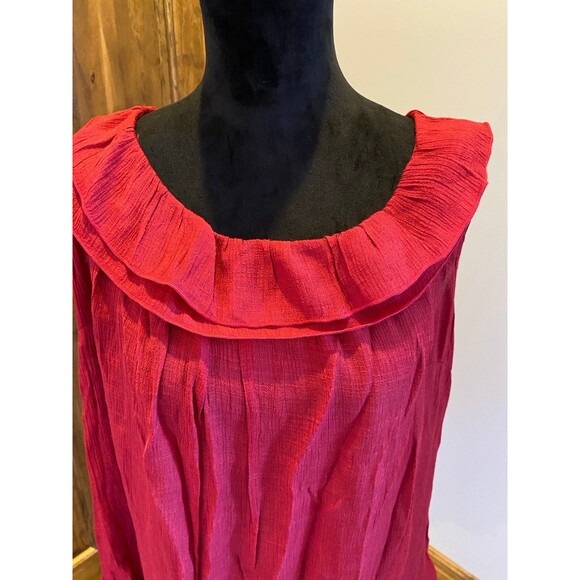 Dress Barn Blouse Plus Size 1X Top Burgundy Rounded Ruffle Neckline Sleeveless - Picture 3 of 5